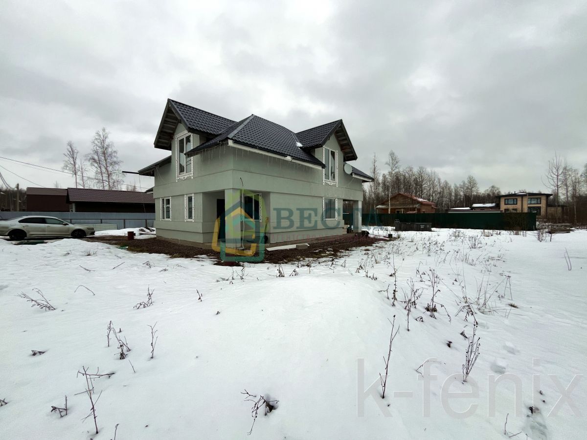 дом 240 метров, участок 12 сот